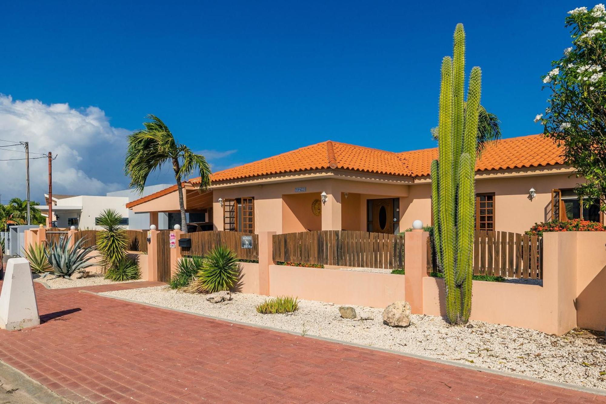 Sunrise Villa Is Gorgeous For Daily Views Of Sunrises And Sunsets Palm Beach Esterno foto